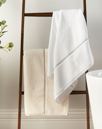 Bianca Zero Twist Satin Stitch Towel