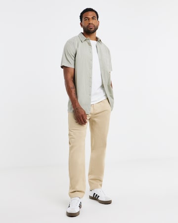 Pleat Front Loose Tapered Fit Chino