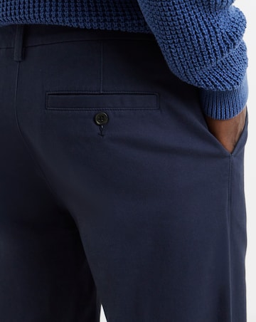 Straight Fit Chino