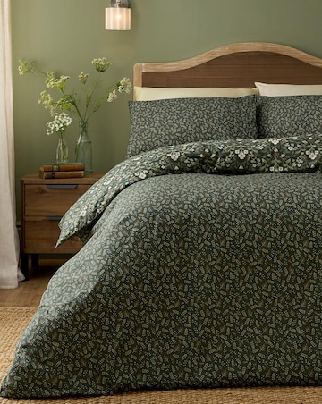 D & D Heritage Floral Duvet Cover Set