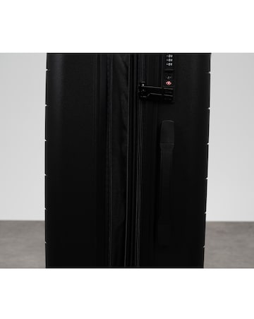 Rock Resilient Cabin Suitcase