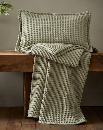Pineapple Elephant Jaipur Waffle Cotton Throw