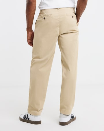 Pleat Front Loose Tapered Fit Chino