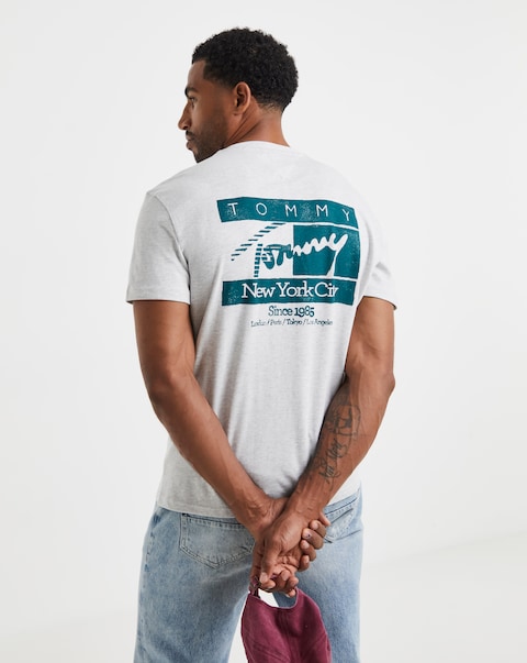 Tommy Jeans Short Sleeve Signature Flag T-Shirt - Grey Heather