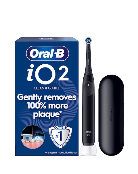Oral-B iO2 Series Black + Travel Case