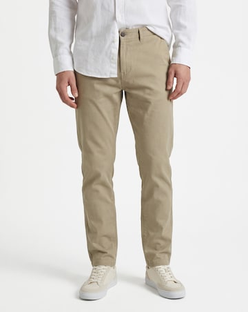 Tapered Fit Chino