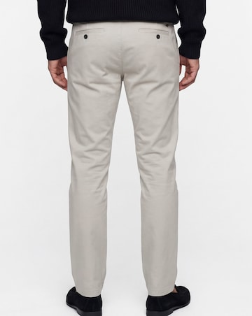 Straight Fit Chino