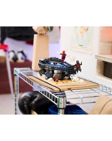 LEGO Marvel Spider Man Prison Transport Chase 76349