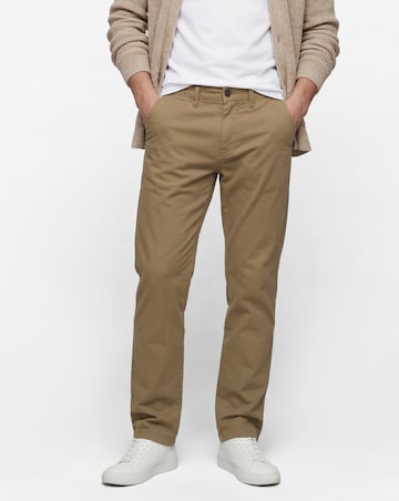 Straight Fit Chino