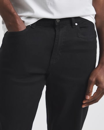 Union Everyday Essential Straight Stretch Jean