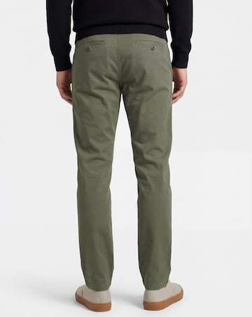 Straight Fit Chino