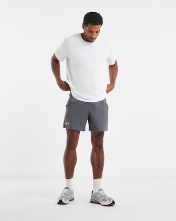 Under Armour Vanish Woven 6in Shorts