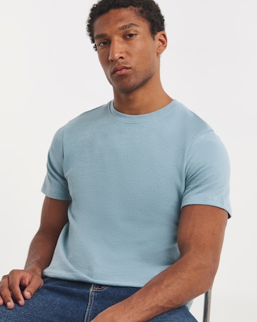 Textured Crew Neck T-Shirt-Blue