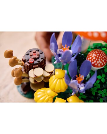 LEGO Botanicals Woodland Mushrooms 11505