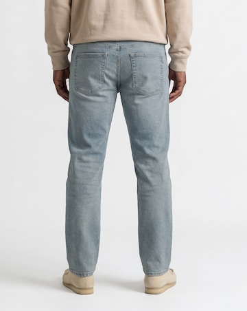Union Everyday Essential Straight Stretch Jean