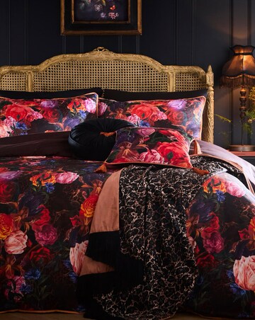 Laurence Llewelyn-Bowen Grande Chintz Filled Cushion
