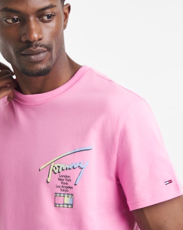 Tommy Jeans Short Sleeve City Signature T-Shirt - Pink