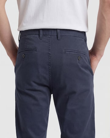 Slim Fit Chino