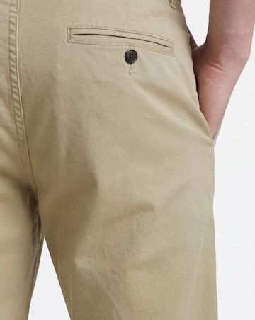 Loose Fit Chino