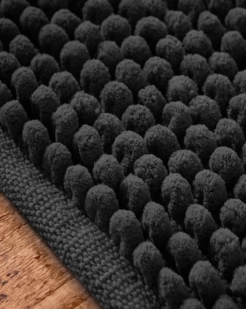 Bianca Aspen Bobble Bathroom Runners