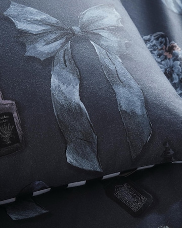 Fusion Bows Noir Duvet Cover Set