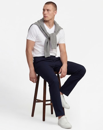 White V-Neck T-shirt Long