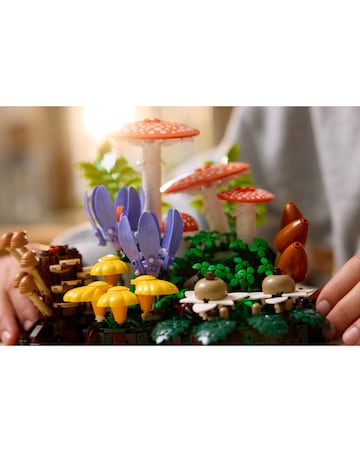 LEGO Botanicals Woodland Mushrooms 11505