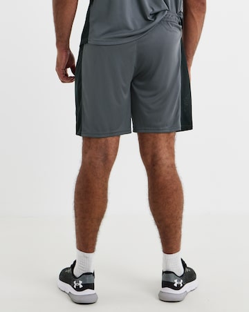 Under Armour Challenger Knit Shorts