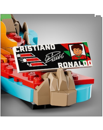 LEGO Editions Cristiano Ronaldo ? Football Highlights 43012