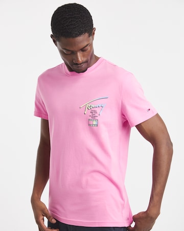 Tommy Jeans Short Sleeve City Signature T-Shirt - Pink