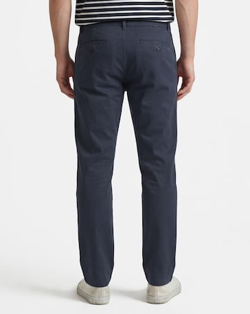 Loose Fit Chino