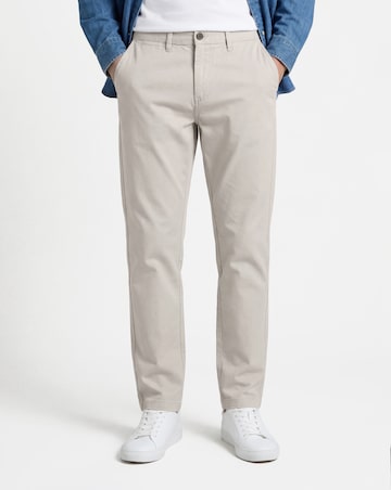 Tapered Fit Chino