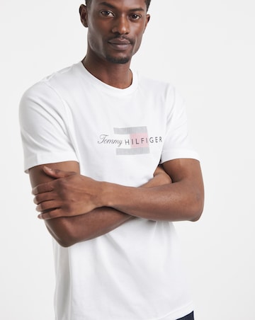 Tommy Hilfiger Short Sleeve Script Flag T-Shirt - White