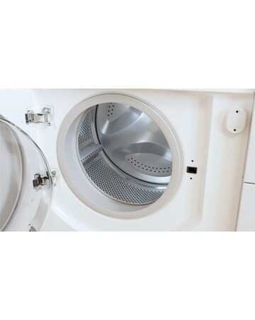 Indesit BIWMIL71252UKN Integrated 7kg Washing Machine + Installation