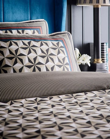 Laurence Llewelyn-Bowen Hero Duvet Cover Set