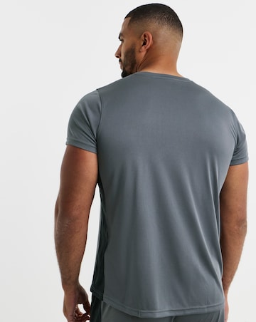 Under Armour Challenger Train Short Sleeve T-Shirt
