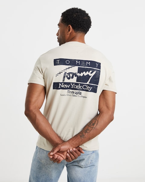 Tommy Jeans Short Sleeve Signature Flag T-Shirt - Beige