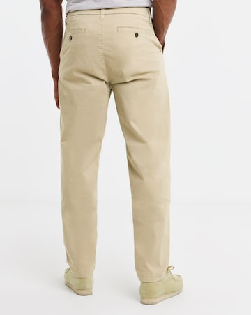 Loose Fit Chino