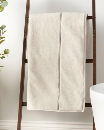 Bianca Zero Twist Satin Stitch Towel