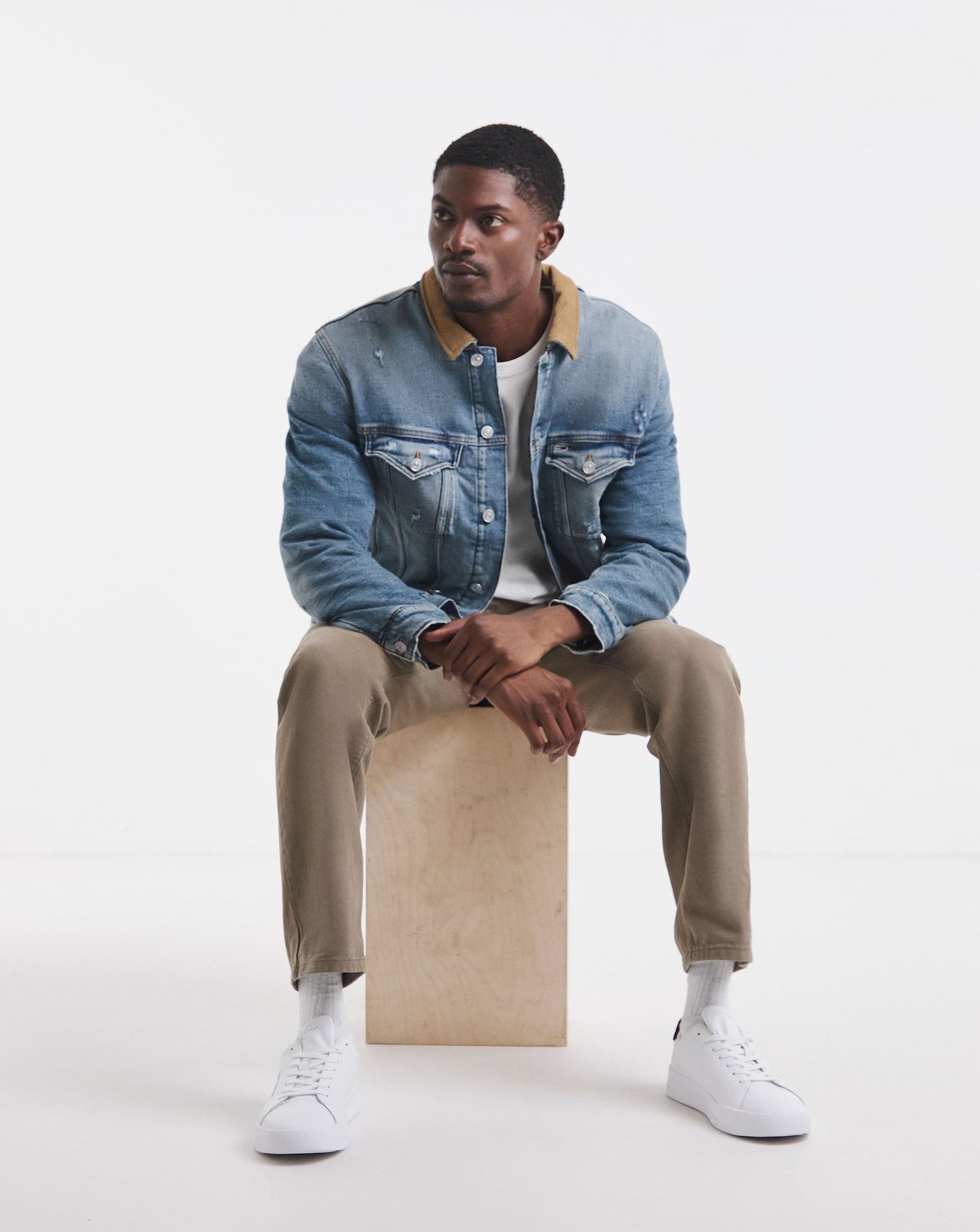 Tommy Jeans Ryan Regular Fit Denim Trucker | Jacamo
