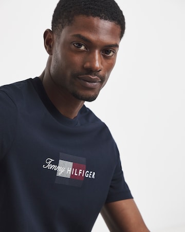 Tommy Hilfiger Short Sleeve Script Flag T-Shirt - Navy