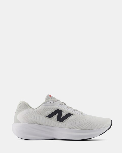 New Balance 680 Running Trainers