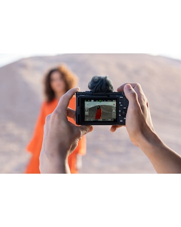 Sony Alpha ZV-E10 II K , APS-C Mirrorless Interchangeable-Lens Camera with Lens