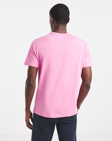 Tommy Jeans Short Sleeve Badge T-Shirt - Pink
