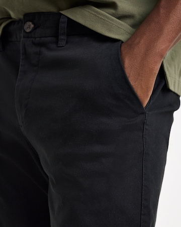 Slim Fit Chino