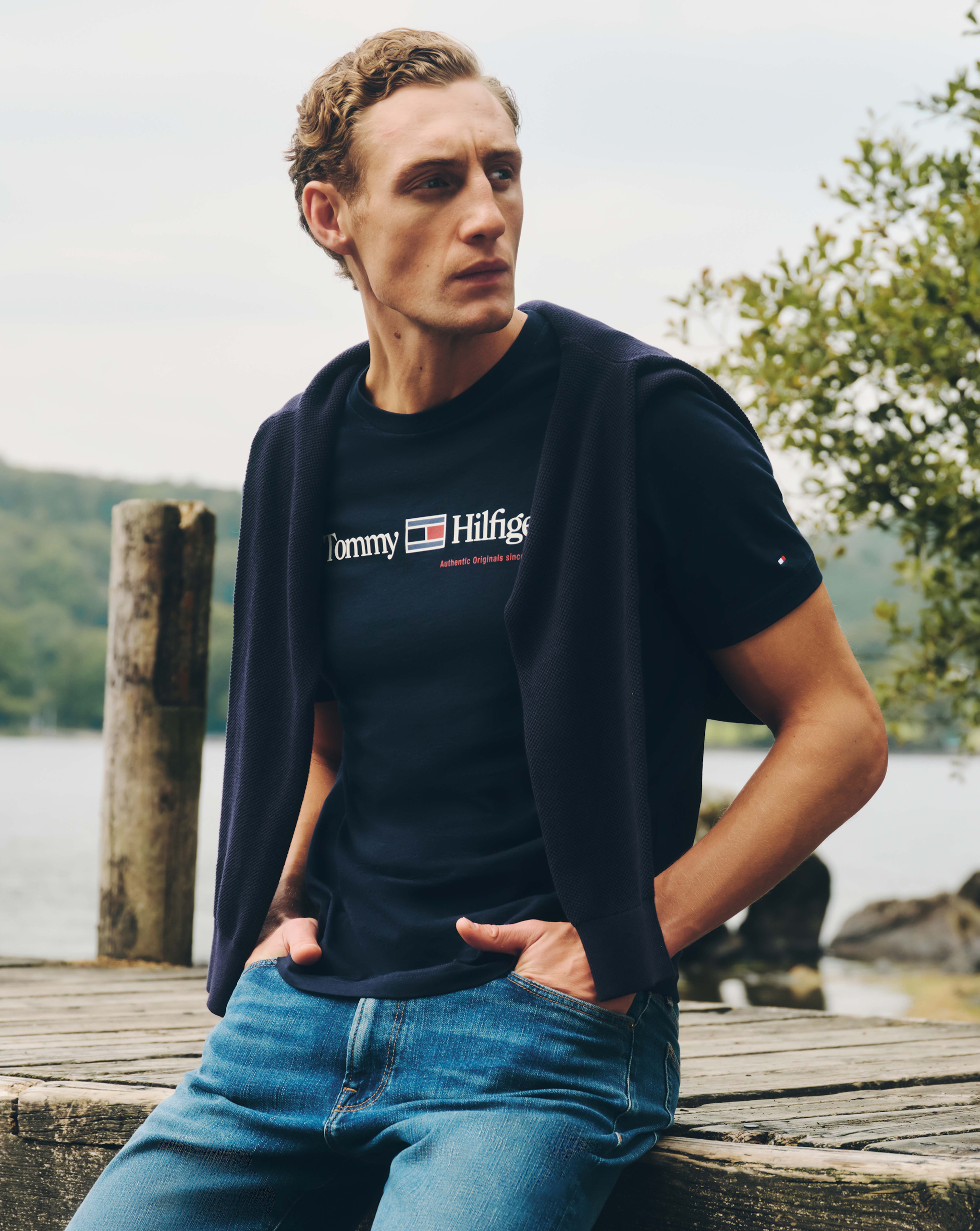Model wears Tommy Hilfiger Short Sleeve Graphic T-Shirt - Navy