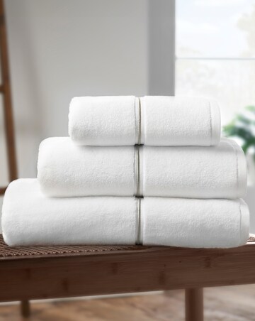 Bianca Zero Twist Satin Stitch Towel