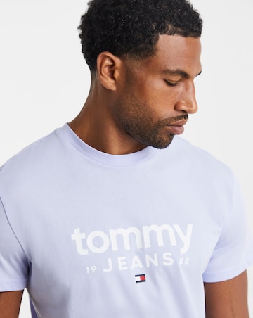 Tommy Jeans Short Sleeve Slim Graphic T-Shirt - Iris