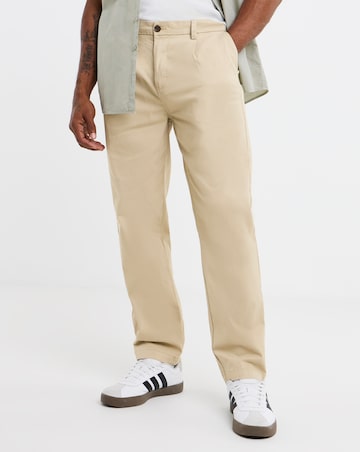 Pleat Front Loose Tapered Fit Chino