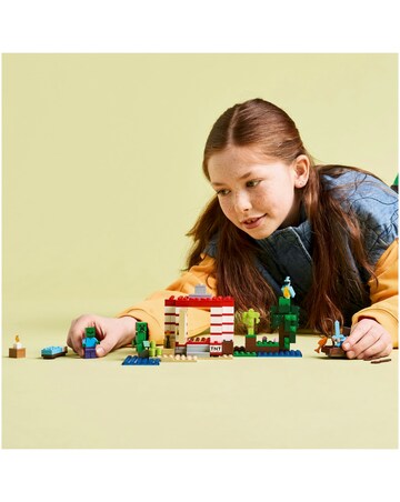 LEGO Minecraft The TNT Jungle House Video Game Collectible Building Toy 21275